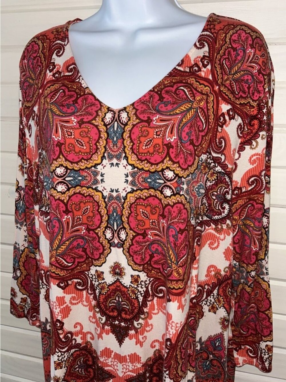 Chicos Sz 3 (XL) Red Orange Paisley Medallion Top Tunic Stretch Knit EUC